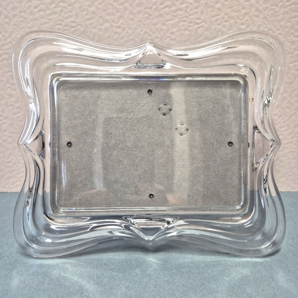 Elegant Clear Glass Picture Frame - Crystal?